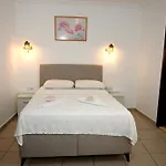 Pensiune Melis 4*