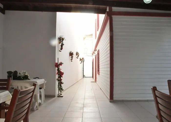 Casa de hóspedes Melis 3*